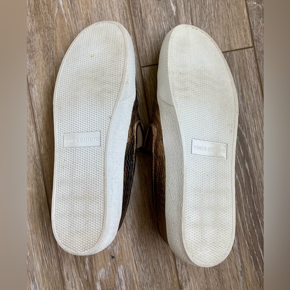 Vince Camuto Gold Loafer 9 - Picture 8 of 9